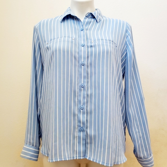 Women's Apt. 9® Convertible Button Tab Blue & White Blouses Size Petite Medium - Picture 1 of 14